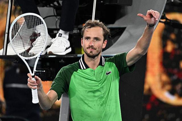  辛纳首夺大师赛冠军，意大利新星崭露头角