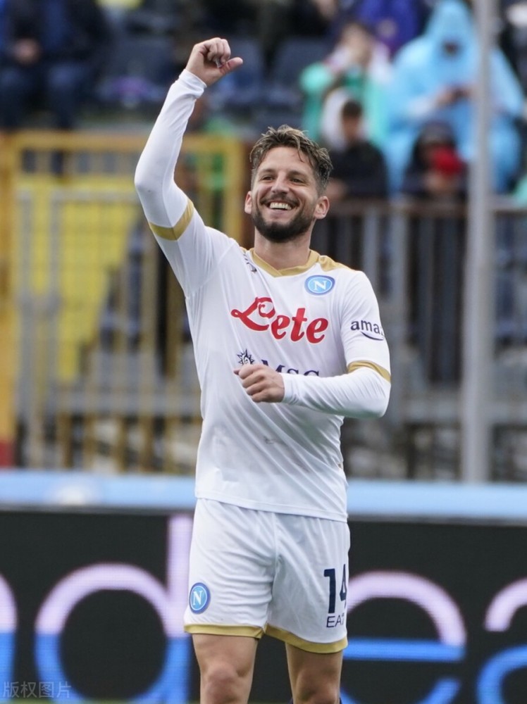  意大利杯半决赛，国际米兰逆转那不勒斯