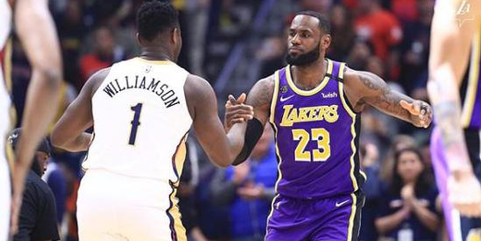  鹈鹕锡安威廉森暴扣连连压制对手