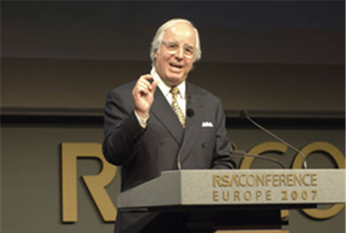  电竞天才少年首夺世界冠军宝座