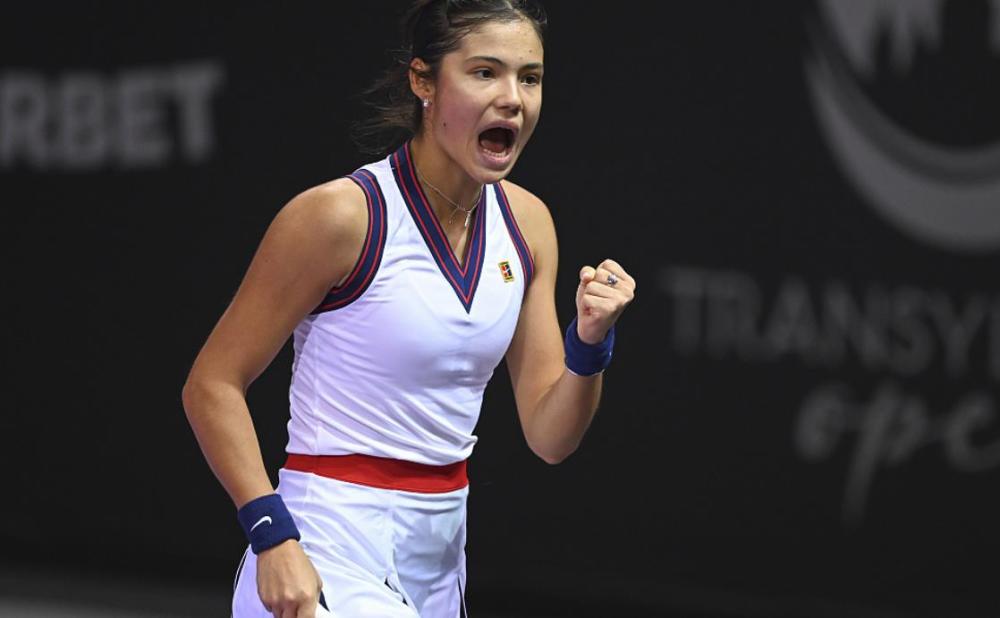  拉杜卡努复出首秀虽败犹显复苏迹象